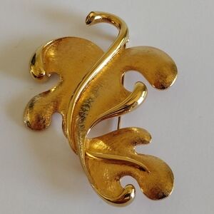 Monet Twisted Leaf Gold-Tone Brooch